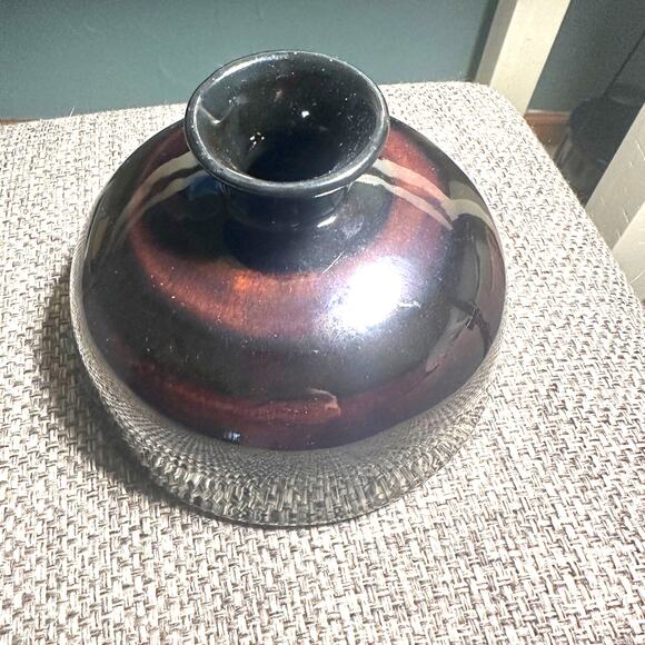 Black and red table vase - Picture 2 of 4